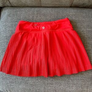 Lululemon Pleat to Street Mid-Rise Skirt - Women’s size 4